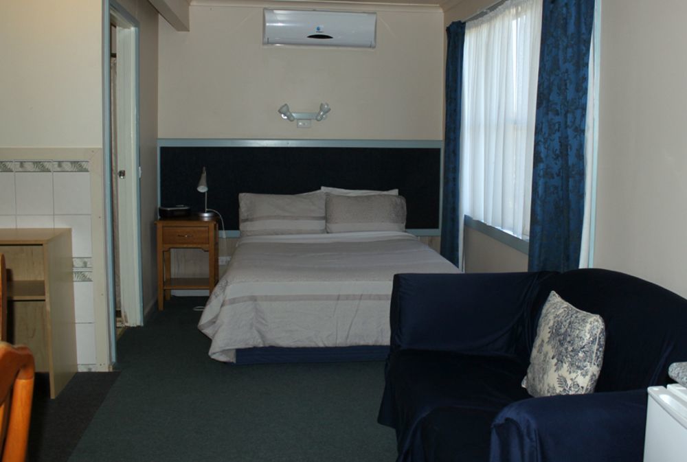 Kaniva Midway Motel Dış mekan fotoğraf