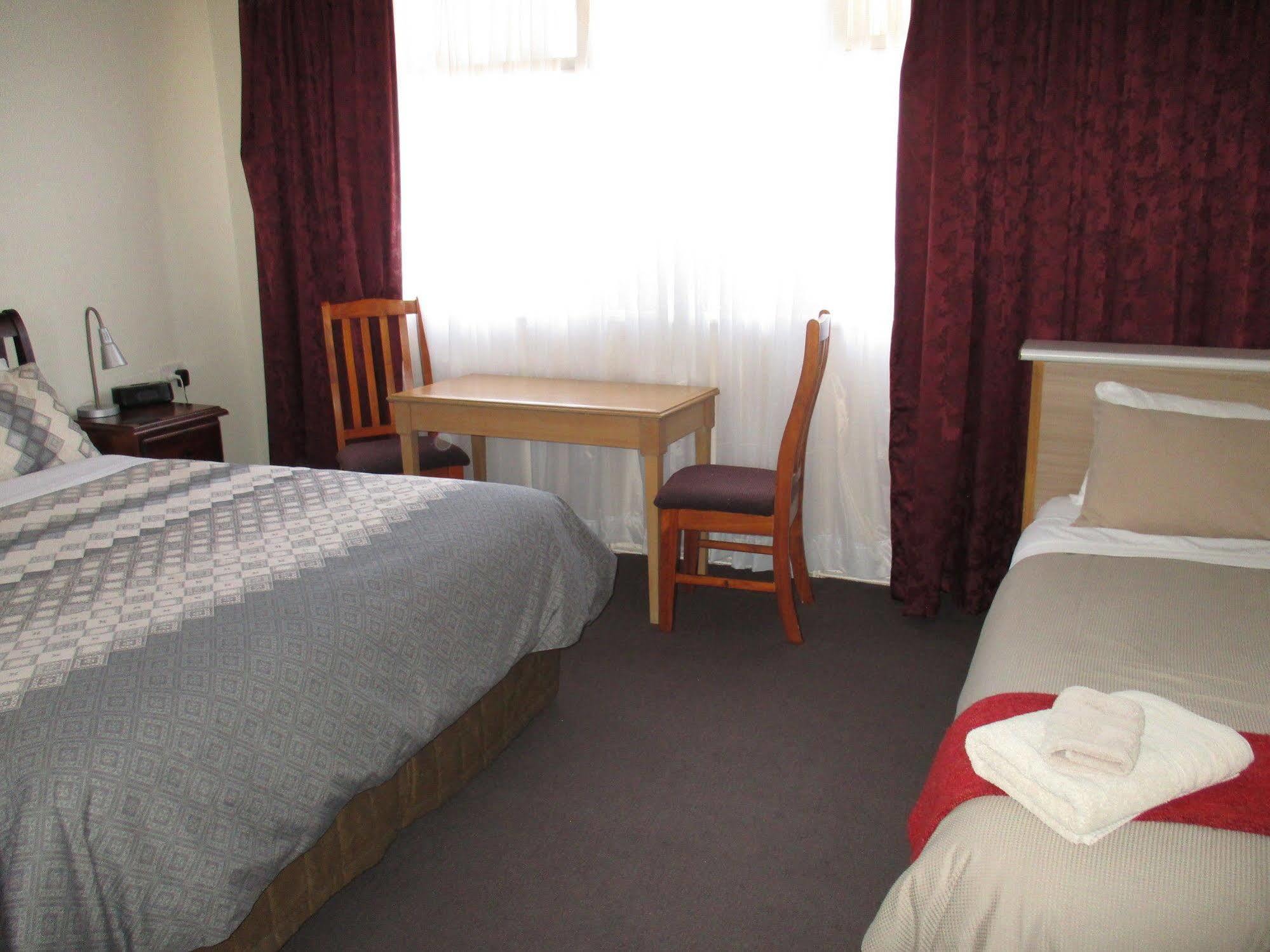 Kaniva Midway Motel Dış mekan fotoğraf